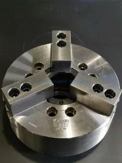 Kitagawa B-212 3-szczękowy chwytak siłowy (A2-8), 304 mm, 91 mm przelot