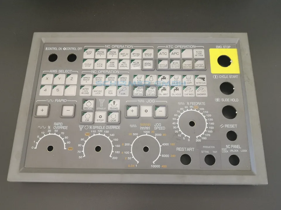 Panel obsługi OKUMA E0105-566-155 angielski