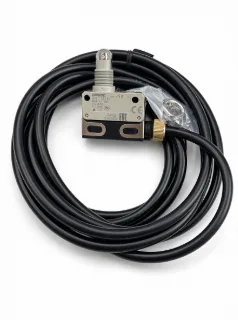 OMRON D4E-1A21N Limit Switch